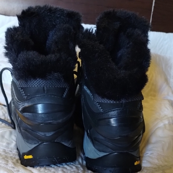 Merrell Black Winter Boots - Picture 5 of 13